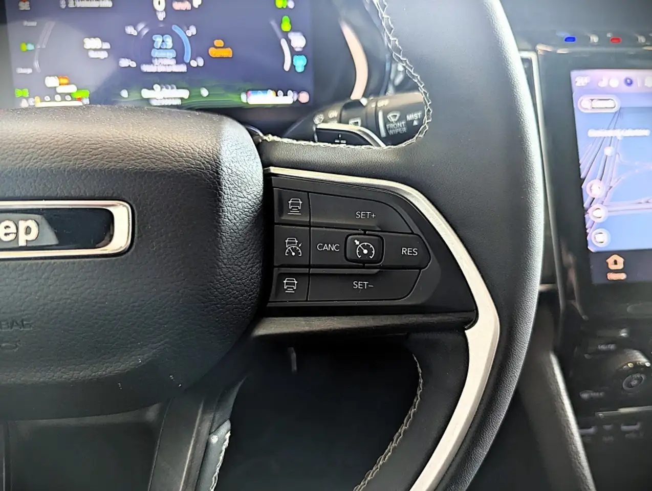 Jeep Grand Cherokee снимка Jeep Grand Cherokee