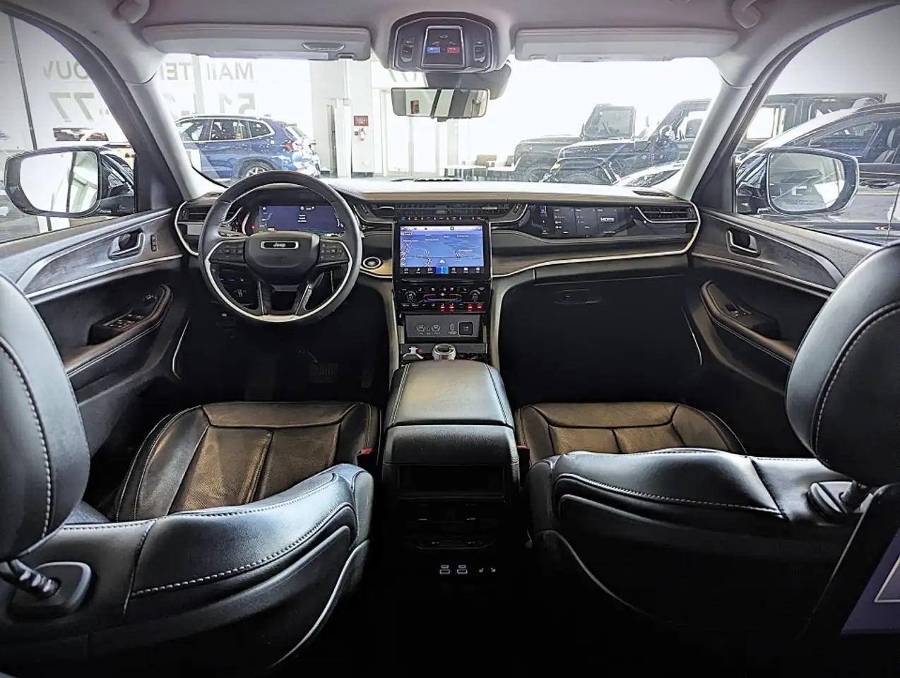 Jeep Grand Cherokee снимка Jeep Grand Cherokee