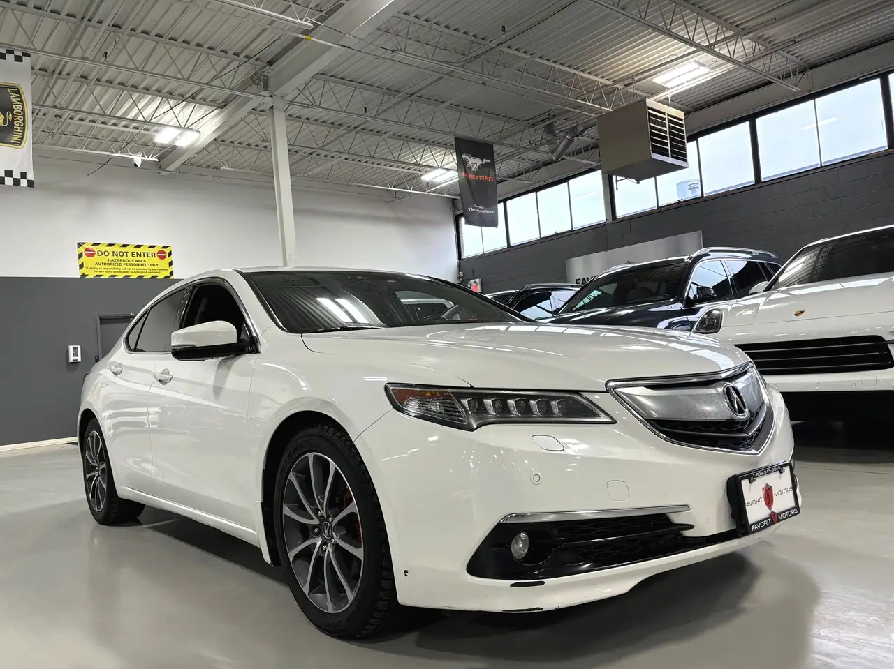 Acura TLX снимка Acura TLX