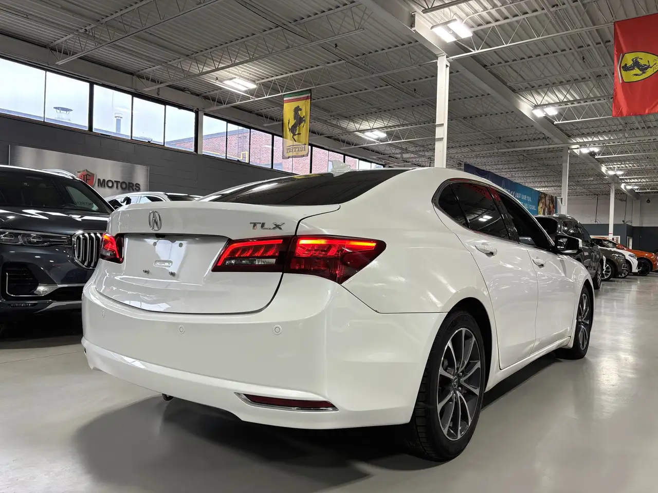 Acura TLX снимка Acura TLX