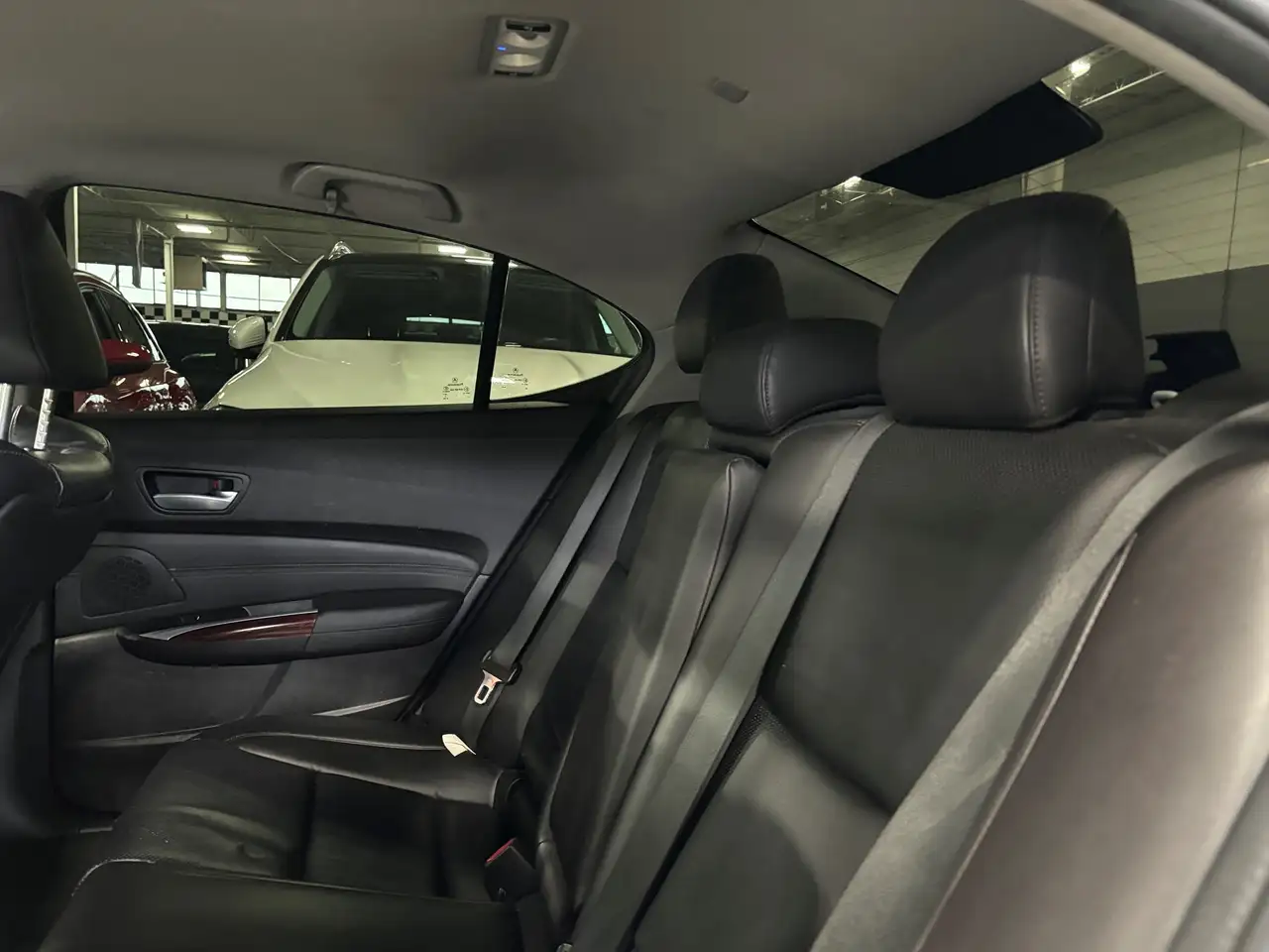 Acura TLX снимка Acura TLX