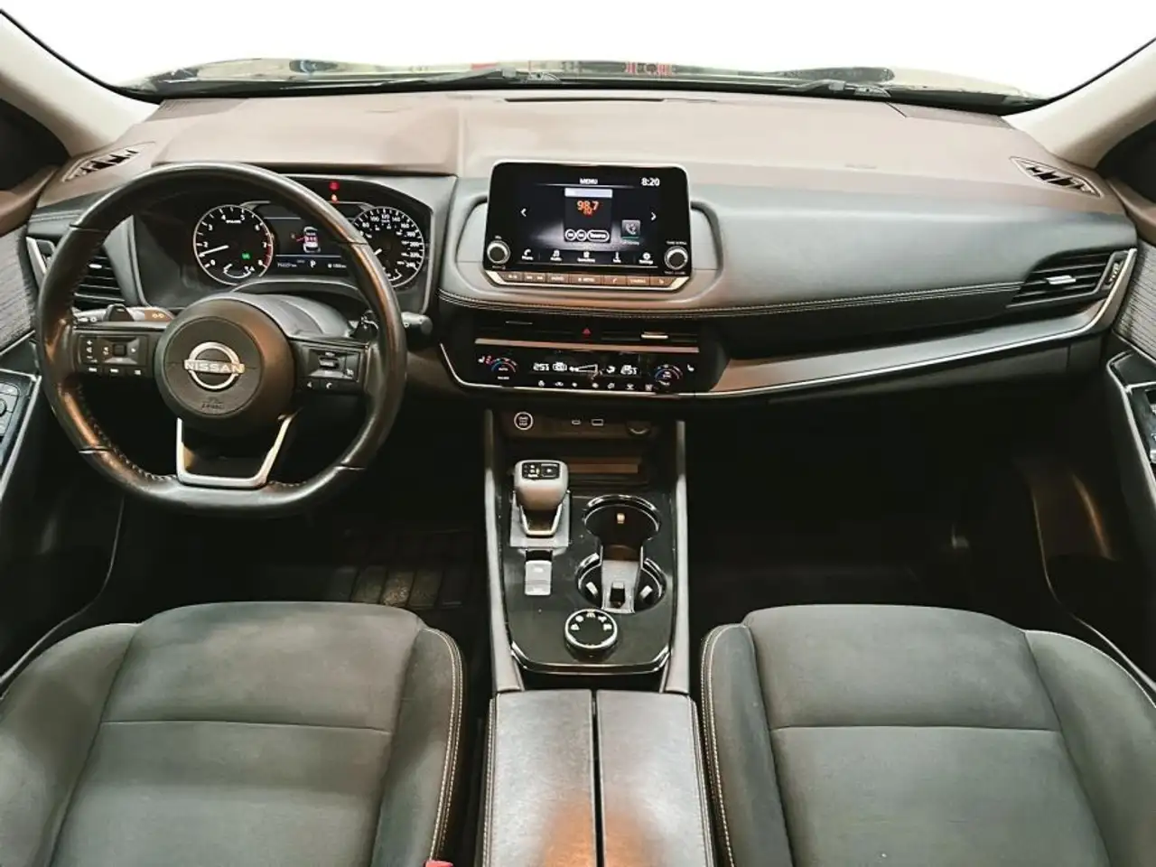 Nissan Rogue снимка Nissan Rogue