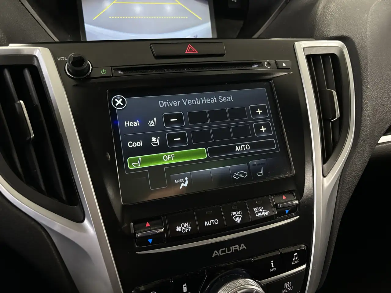 Acura TLX снимка Acura TLX