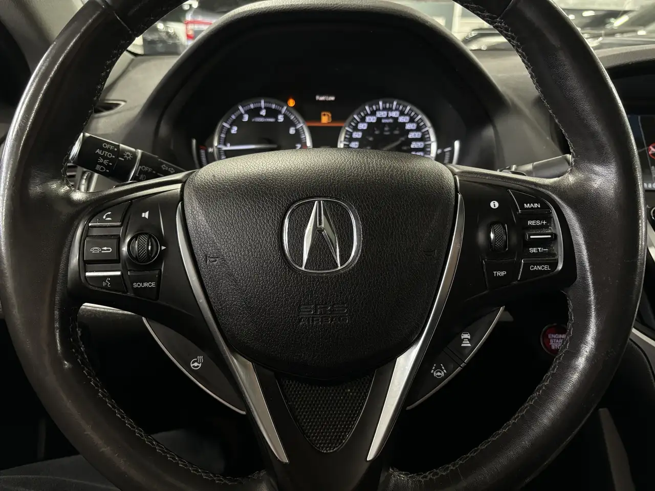 Acura TLX снимка Acura TLX
