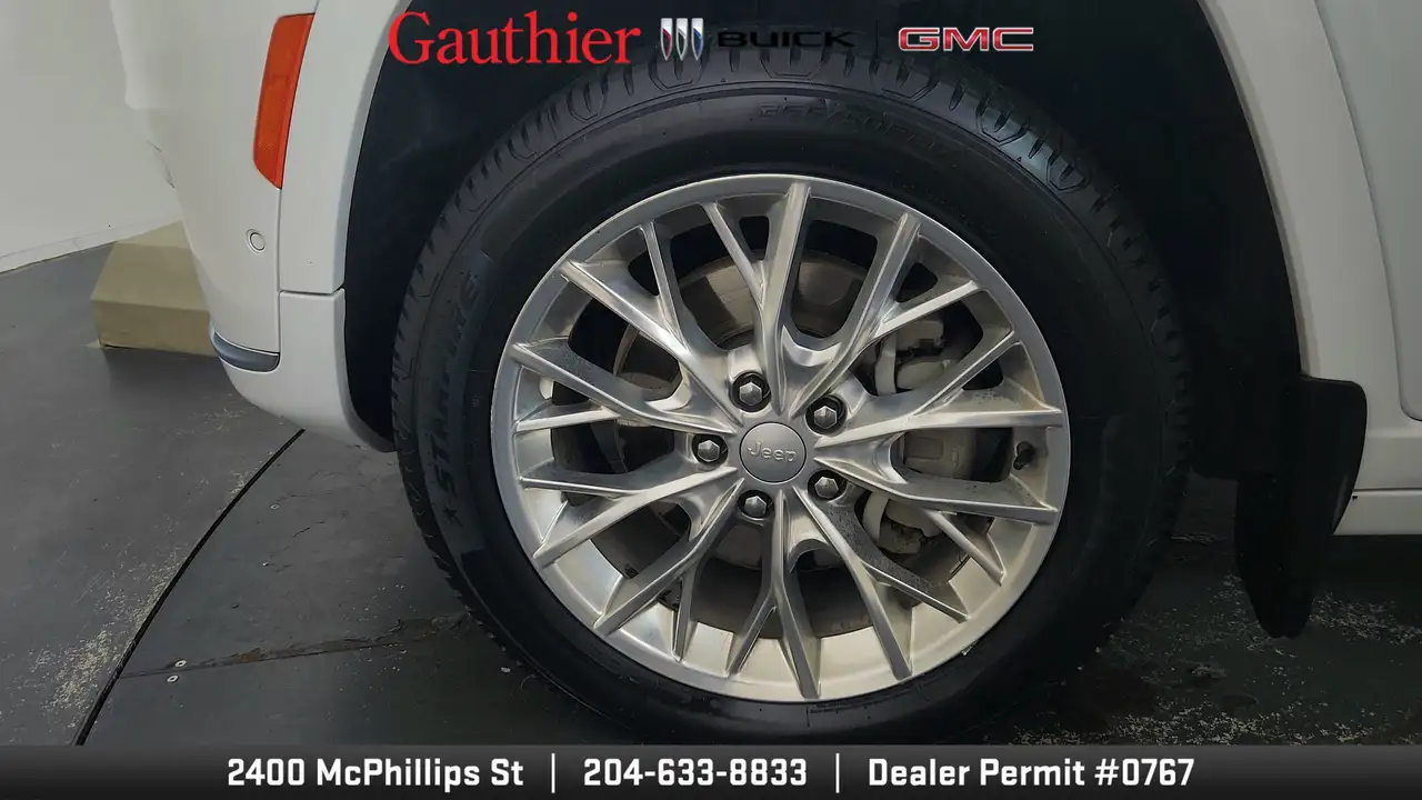 Jeep Grand Cherokee снимка Jeep Grand Cherokee