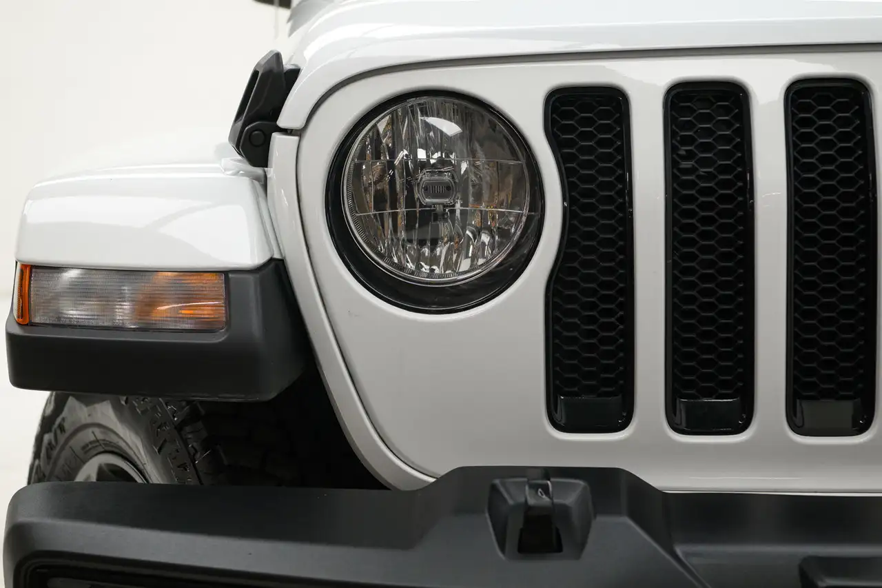 Jeep Wrangler photo Jeep Wrangler