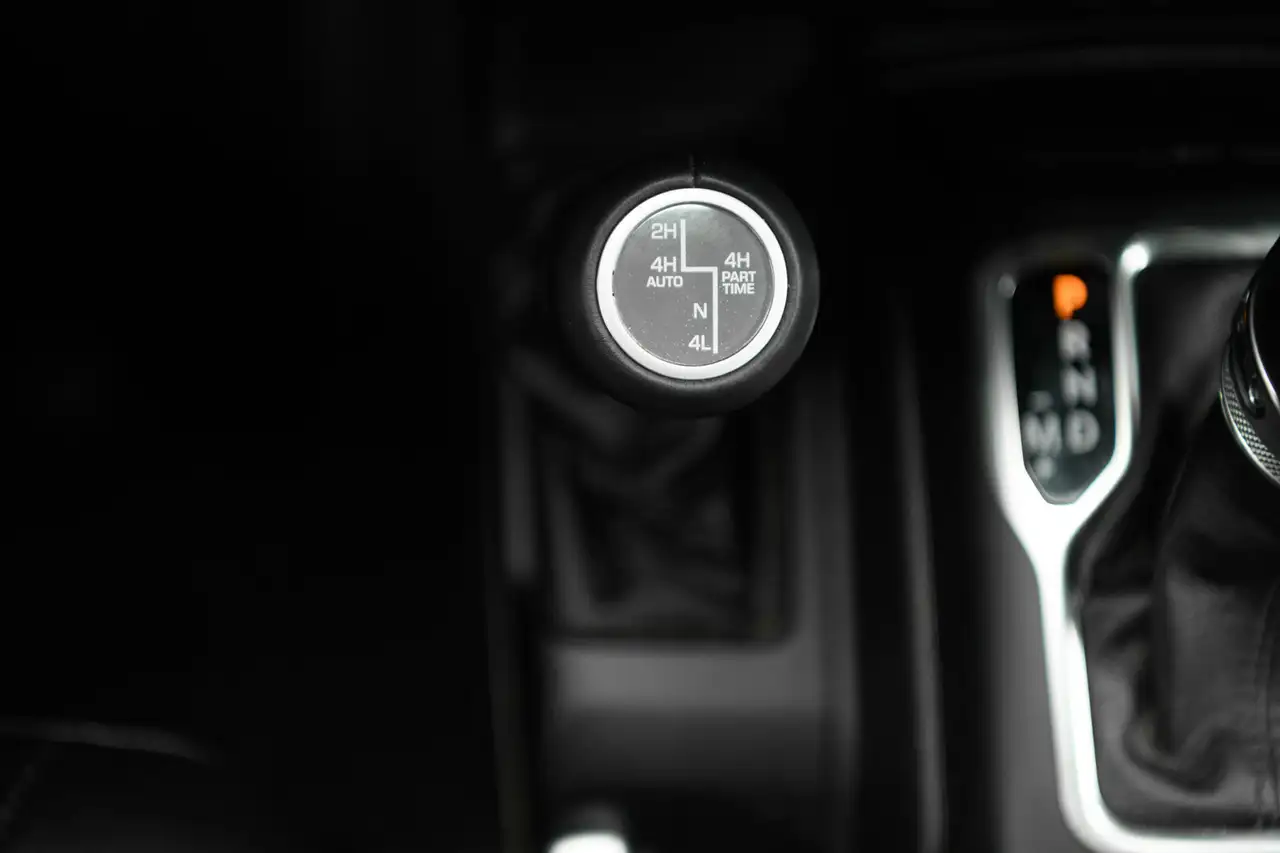 Jeep Wrangler photo Jeep Wrangler