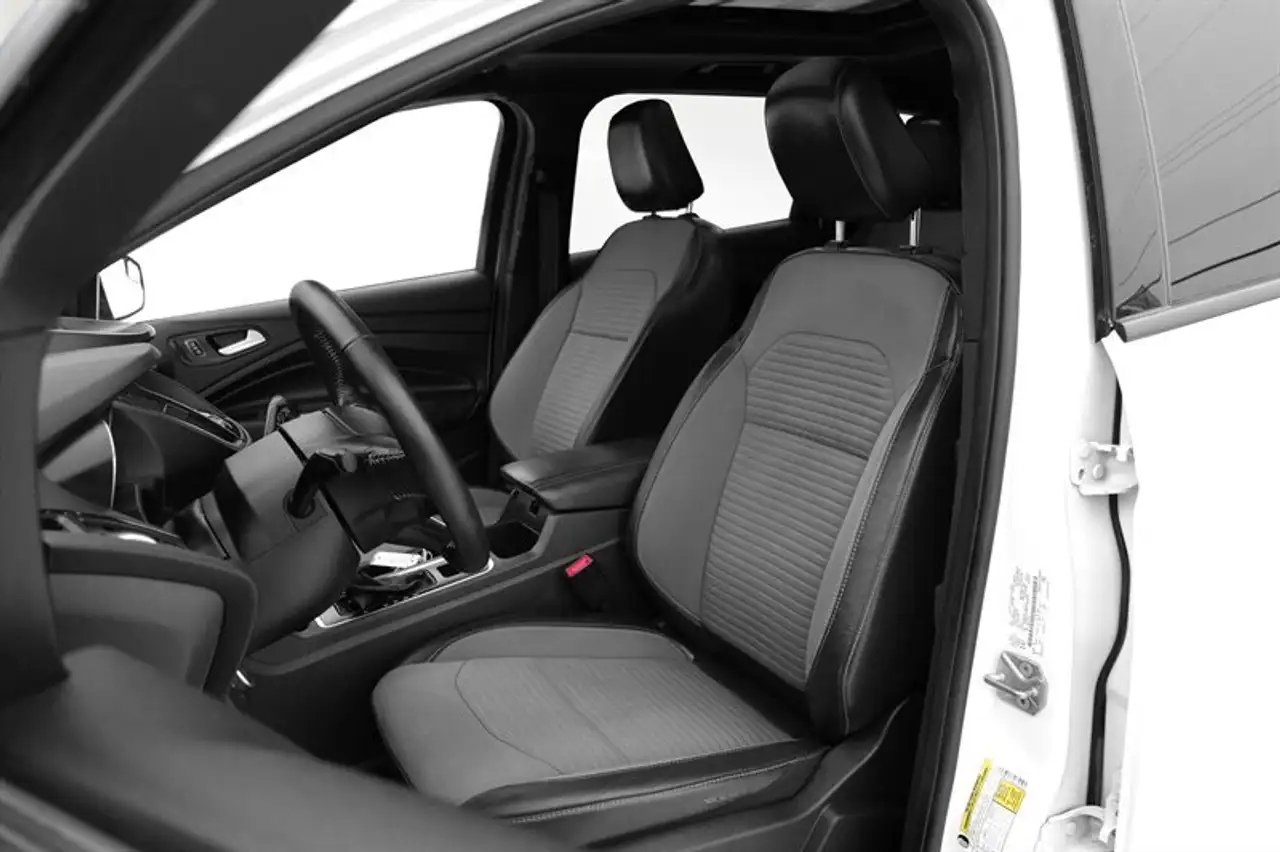 Ford Escape снимка Ford Escape