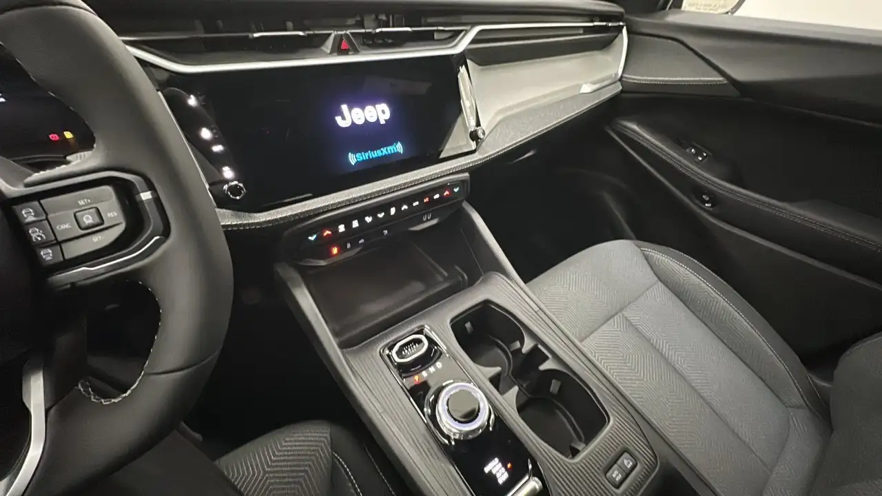 Jeep Cherokee снимка Jeep Cherokee