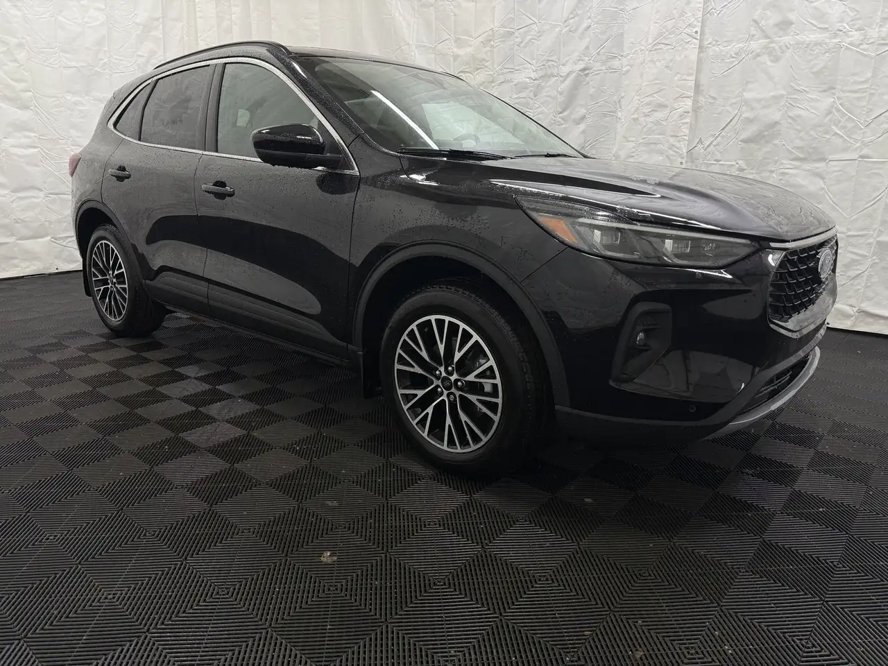 Ford Escape photo Ford Escape