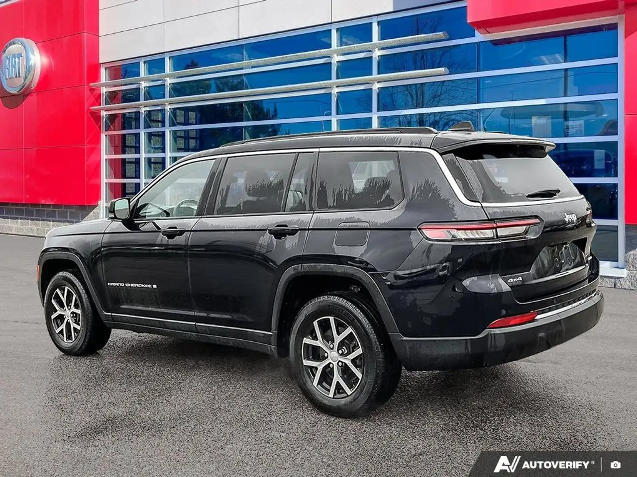 Jeep Grand Cherokee photo Jeep Grand Cherokee