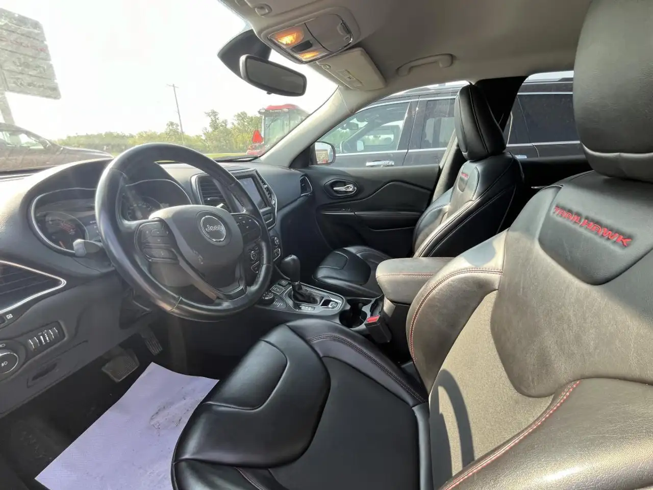 Jeep Cherokee снимка Jeep Cherokee