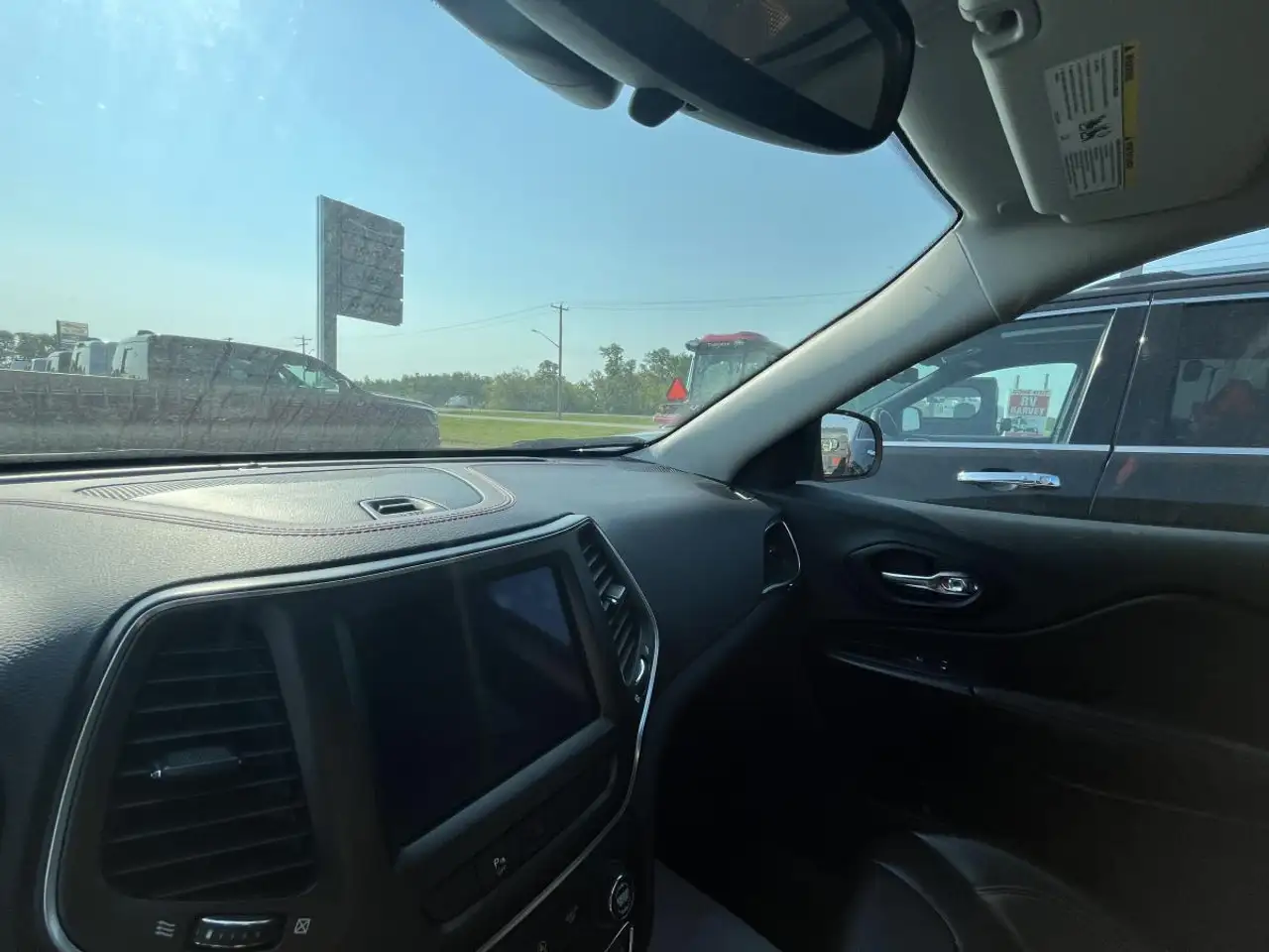 Jeep Cherokee снимка Jeep Cherokee