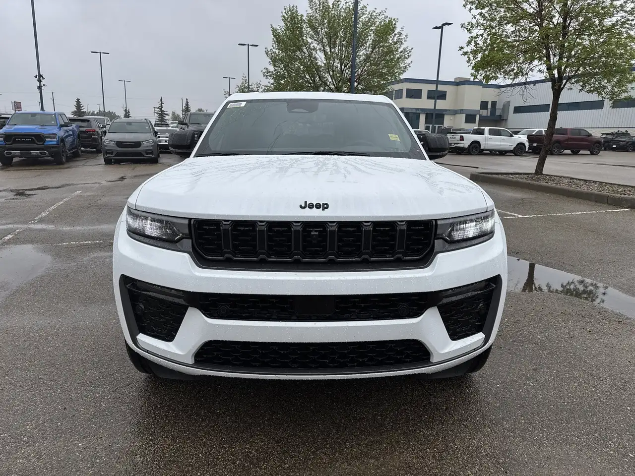 Jeep Grand Cherokee снимка Jeep Grand Cherokee