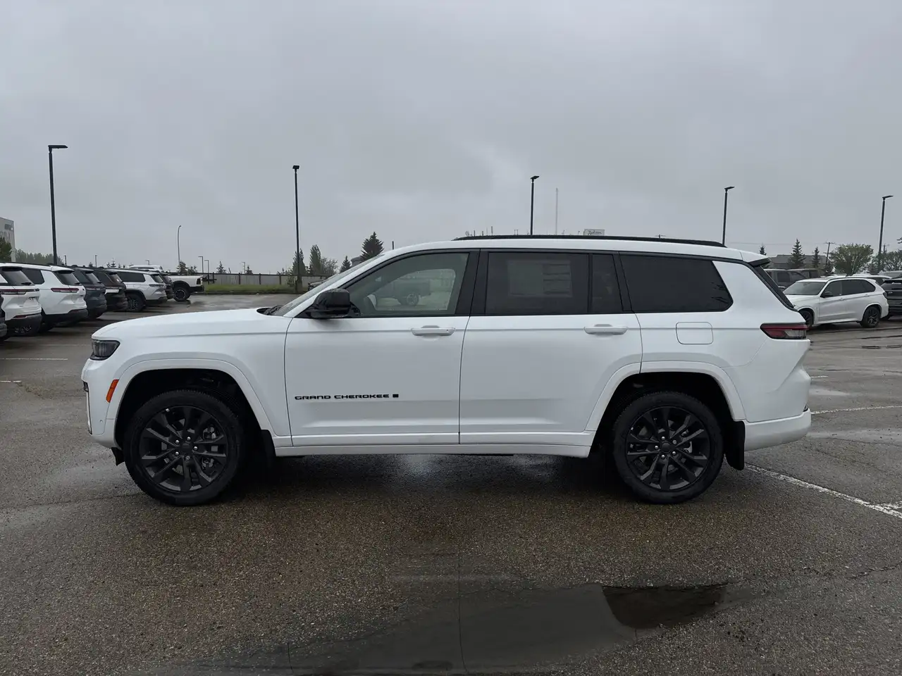 Jeep Grand Cherokee снимка Jeep Grand Cherokee
