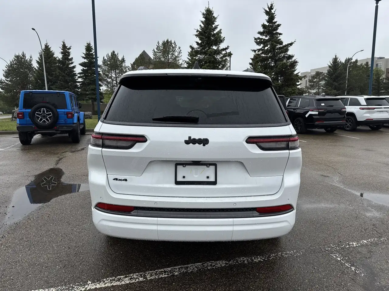 Jeep Grand Cherokee снимка Jeep Grand Cherokee