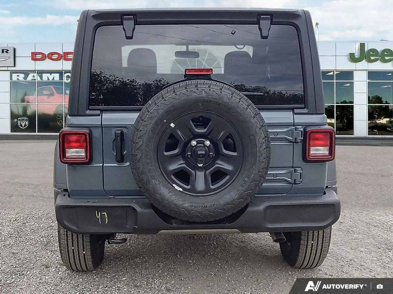 Jeep Wrangler снимка Jeep Wrangler