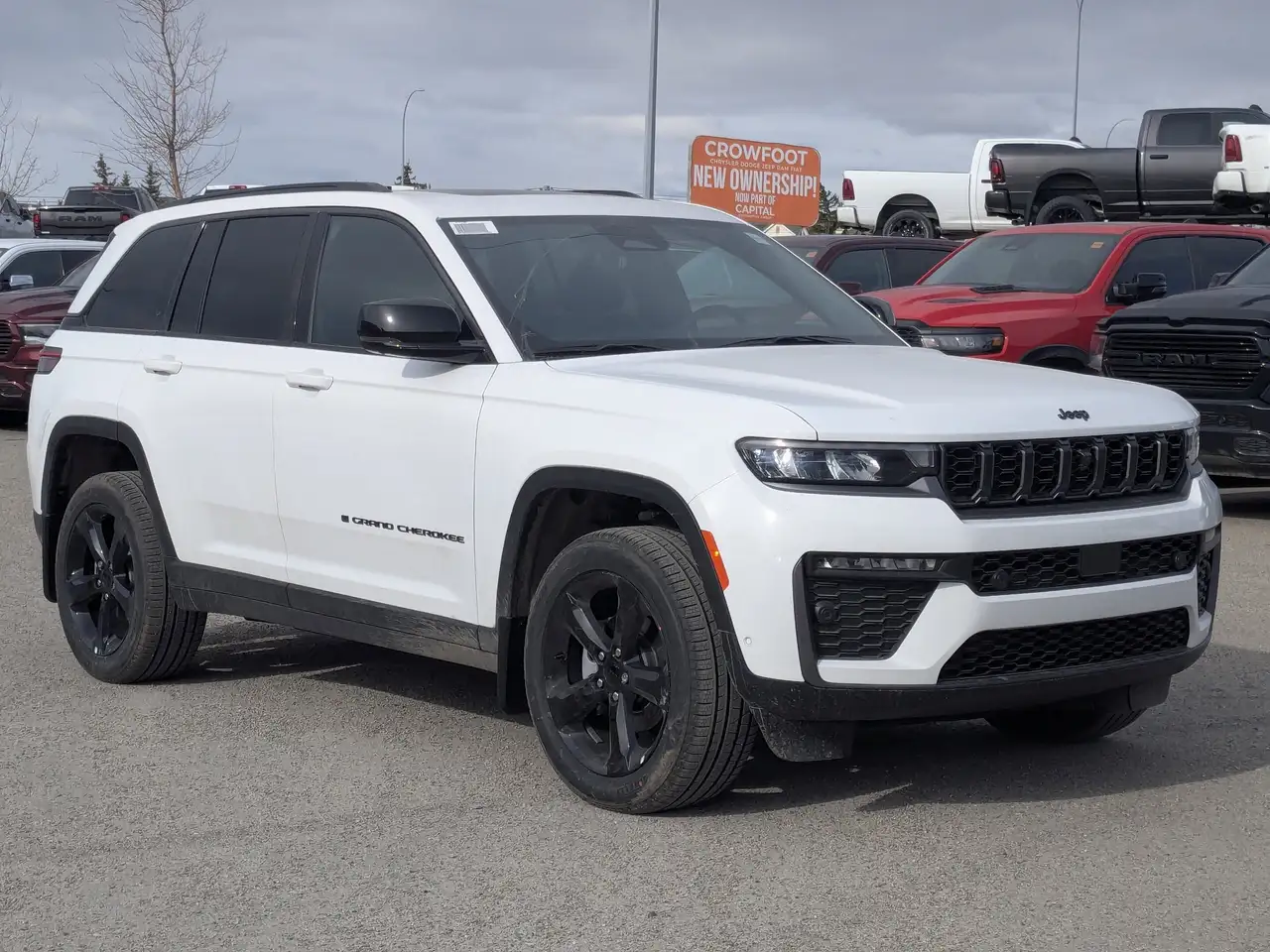 Jeep Grand Cherokee снимка Jeep Grand Cherokee