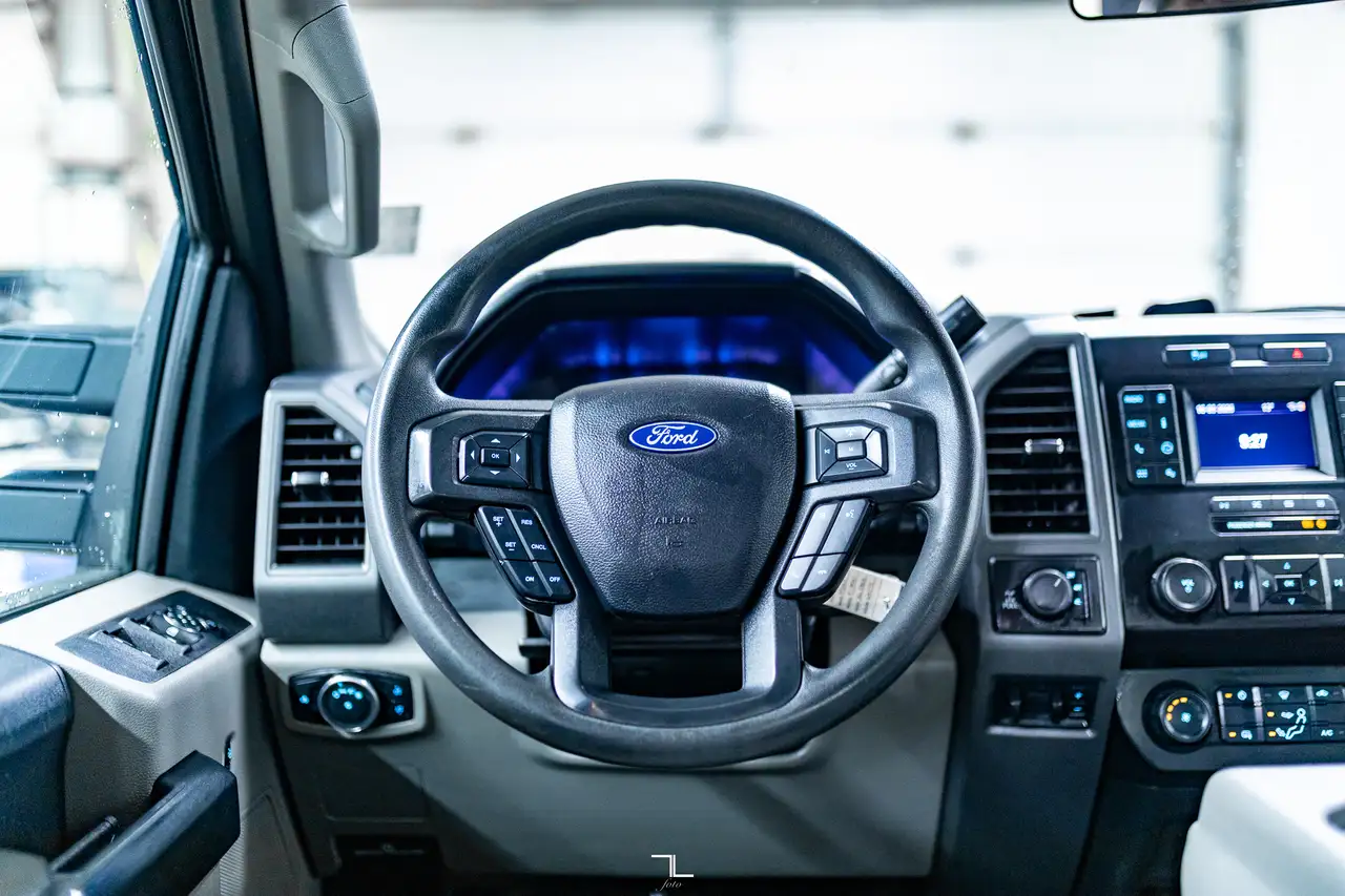 Ford F 350 fotografie Ford F 350