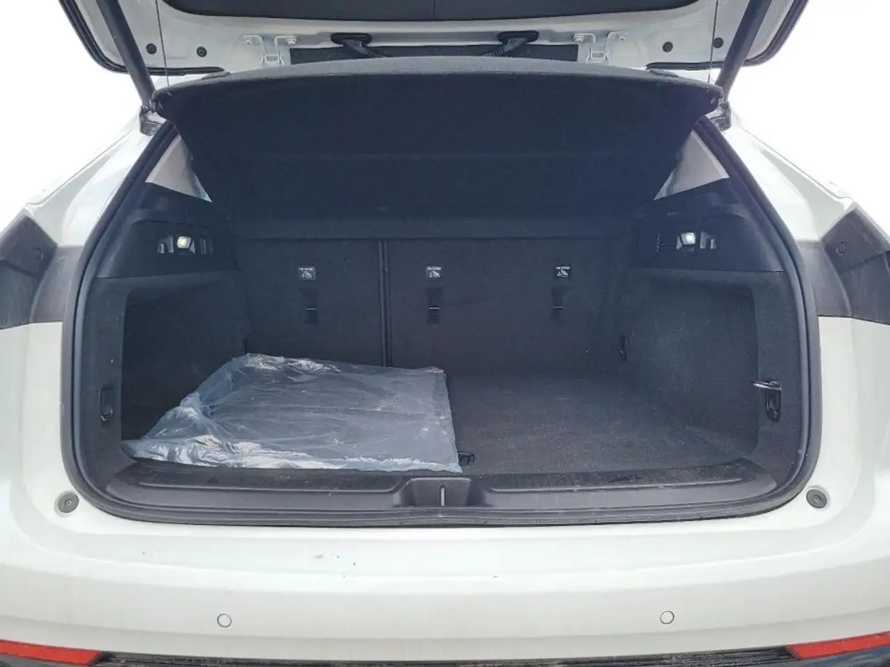 Buick Envision photo Buick Envision