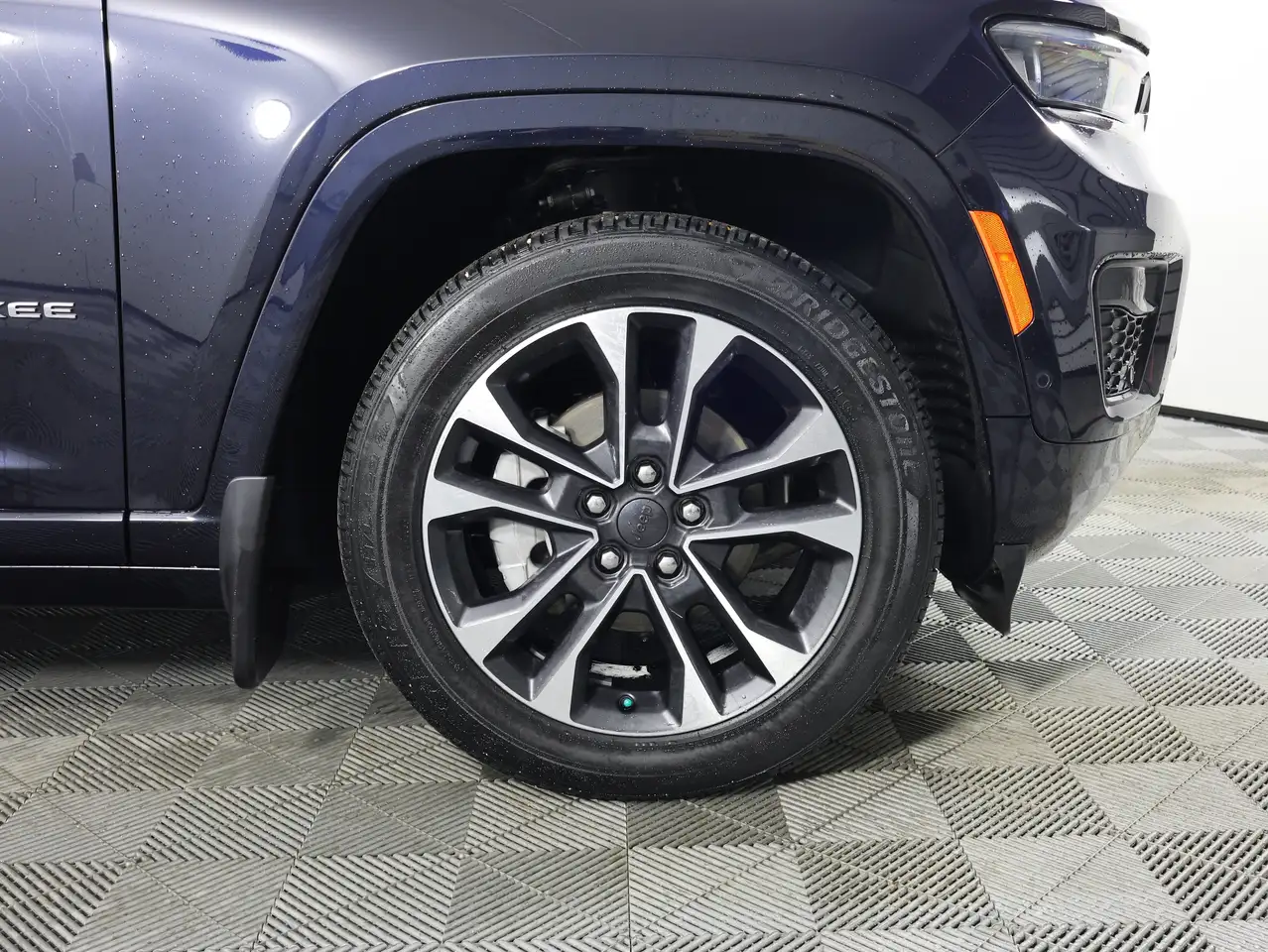 Jeep Grand Cherokee снимка Jeep Grand Cherokee