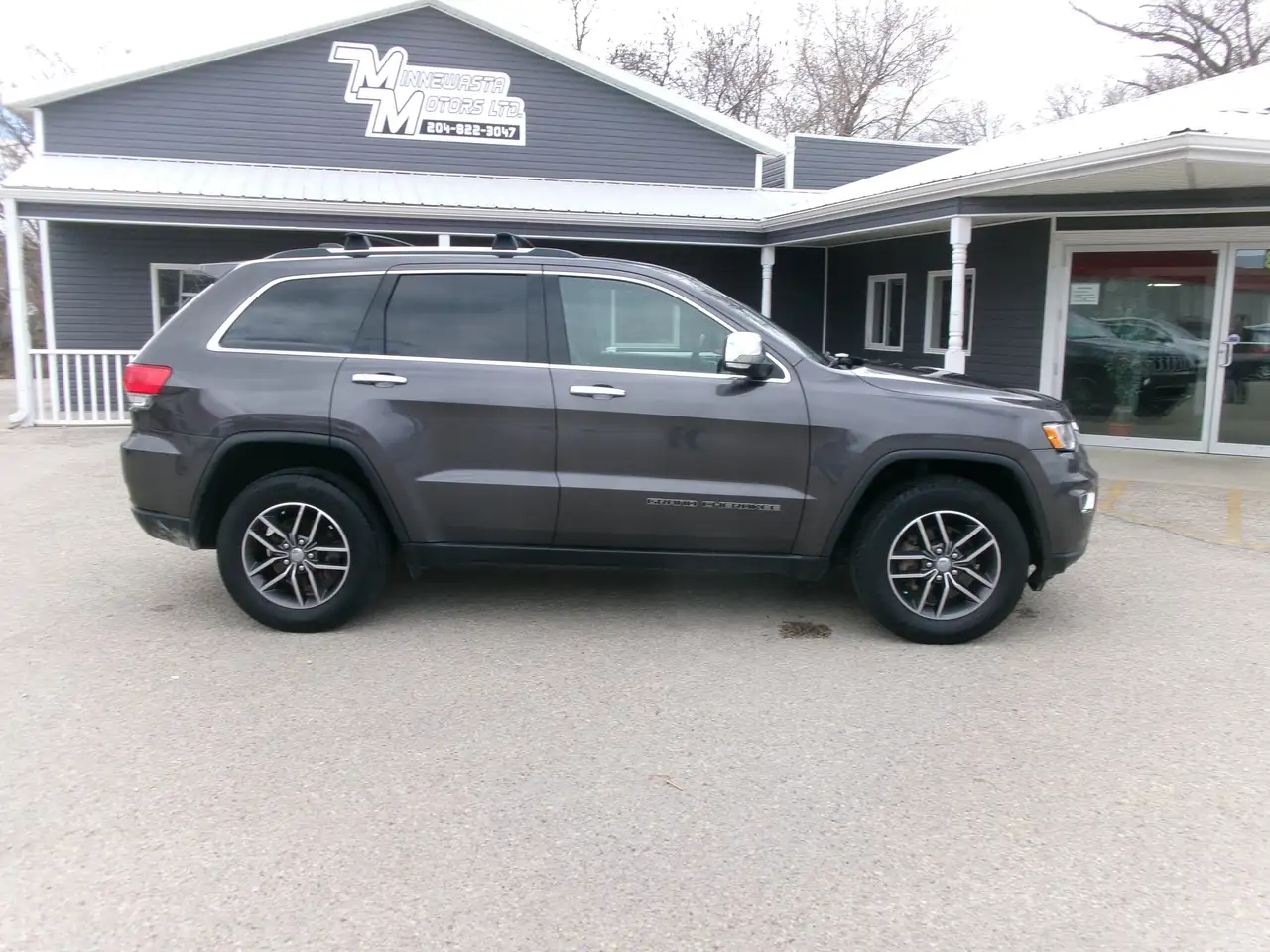 Jeep Grand Cherokee photo Jeep Grand Cherokee