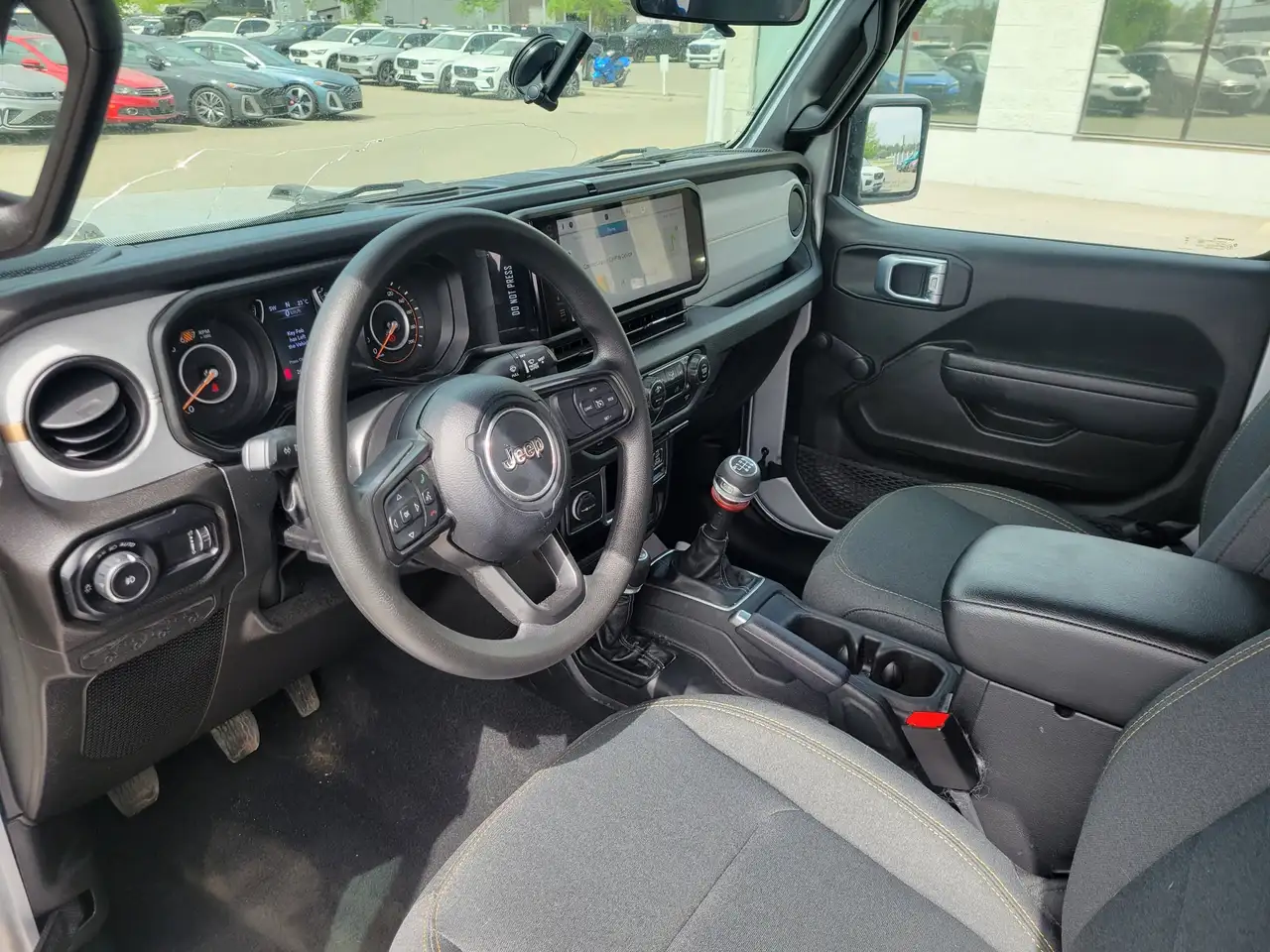 Jeep Wrangler photo Jeep Wrangler