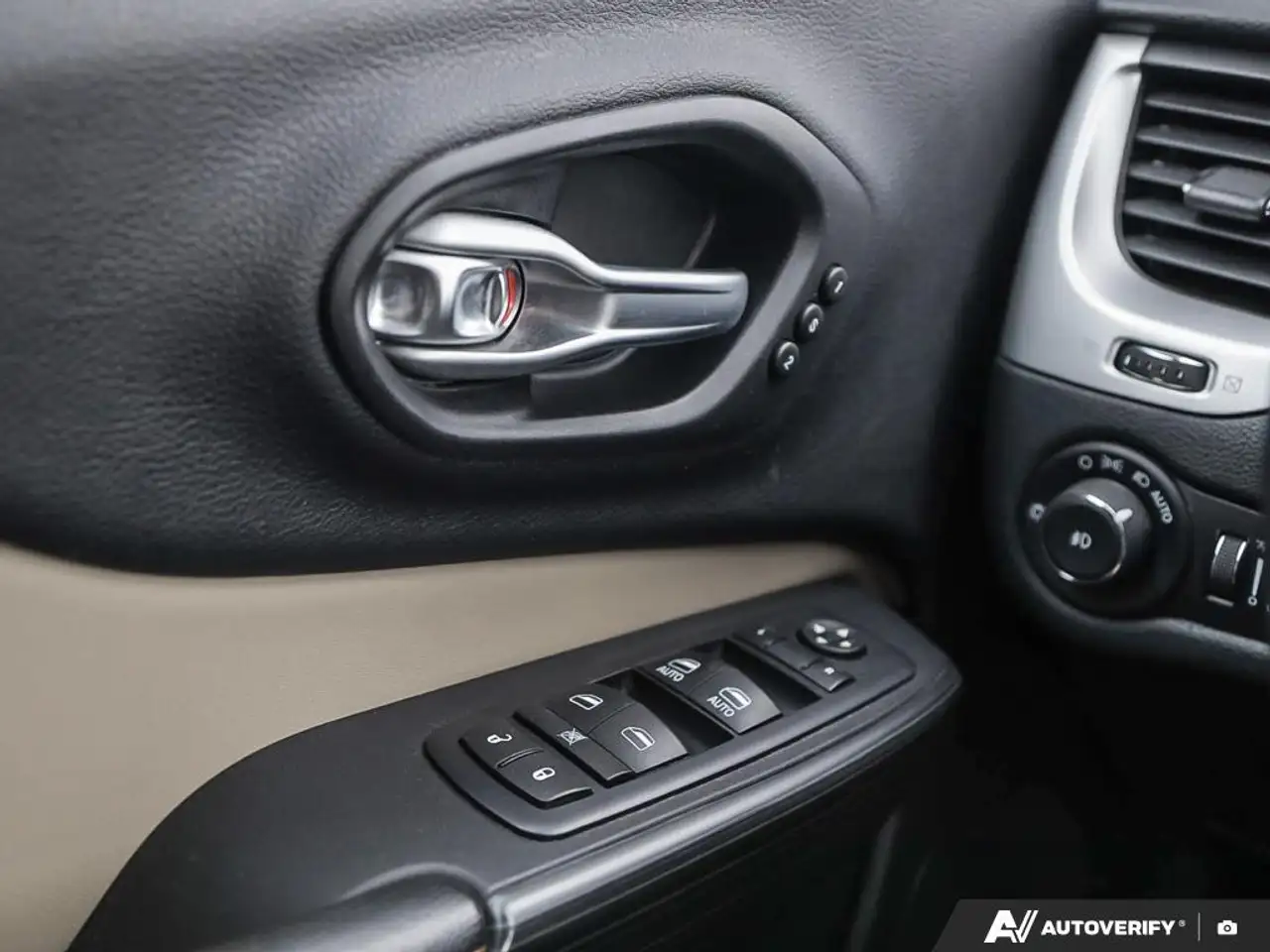 Jeep Cherokee fotografie Jeep Cherokee