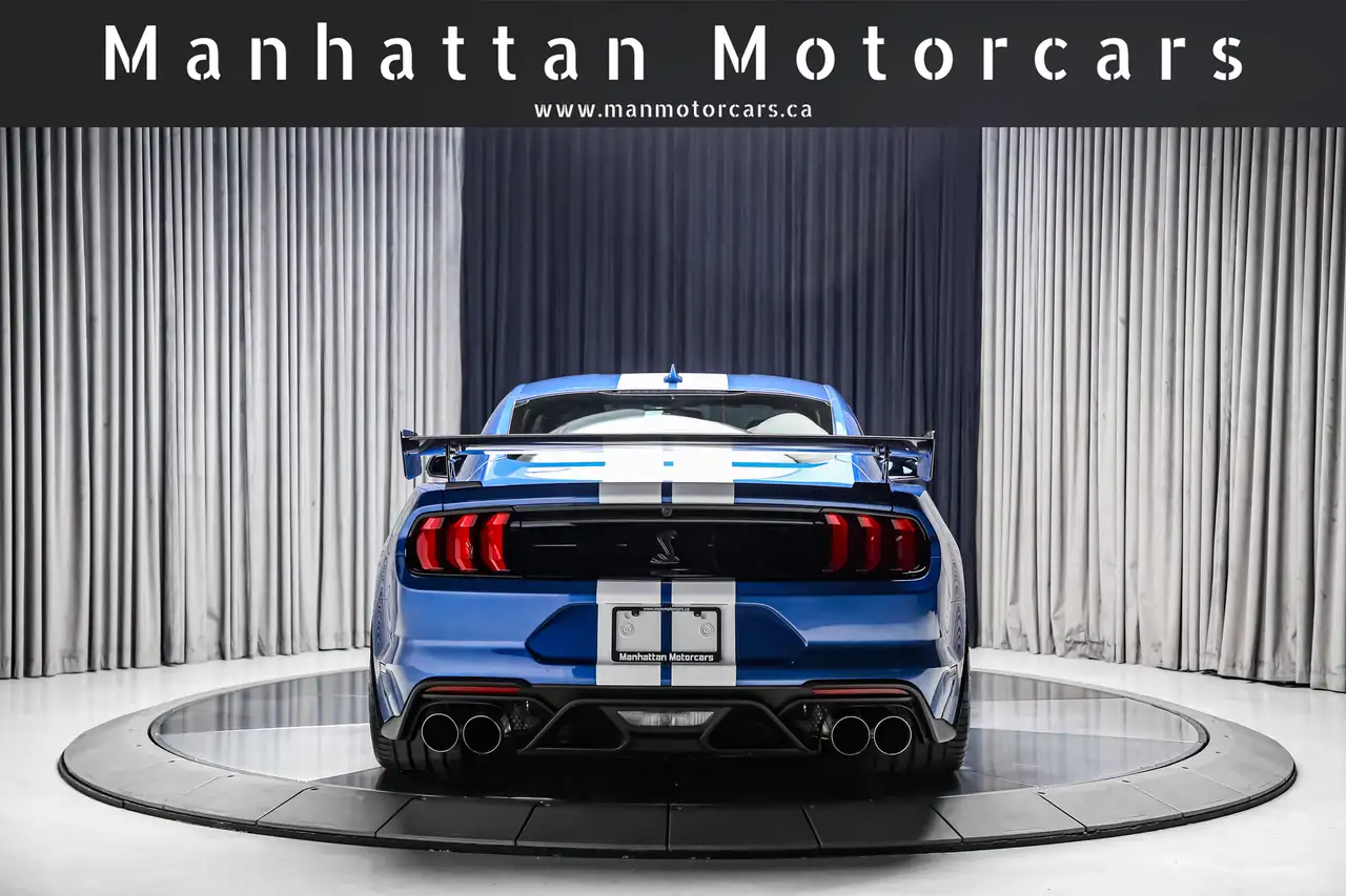 Ford Mustang снимка Ford Mustang