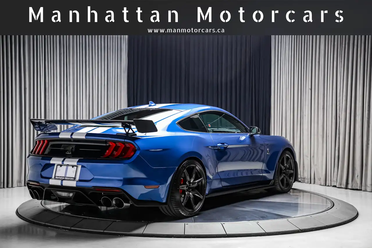 Ford Mustang снимка Ford Mustang