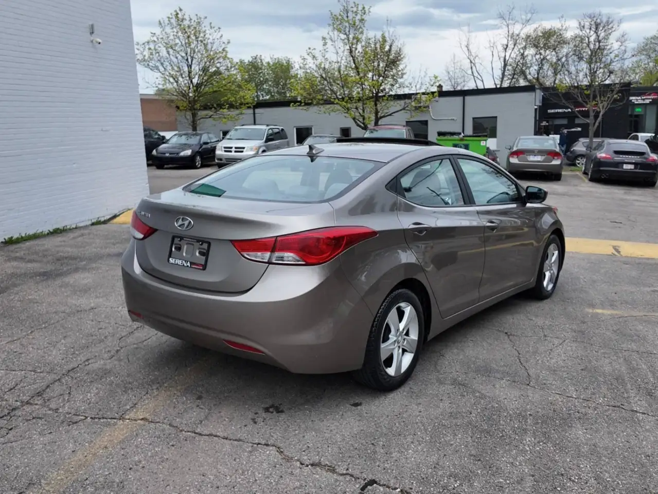 Hyundai ELANTRA снимка Hyundai ELANTRA