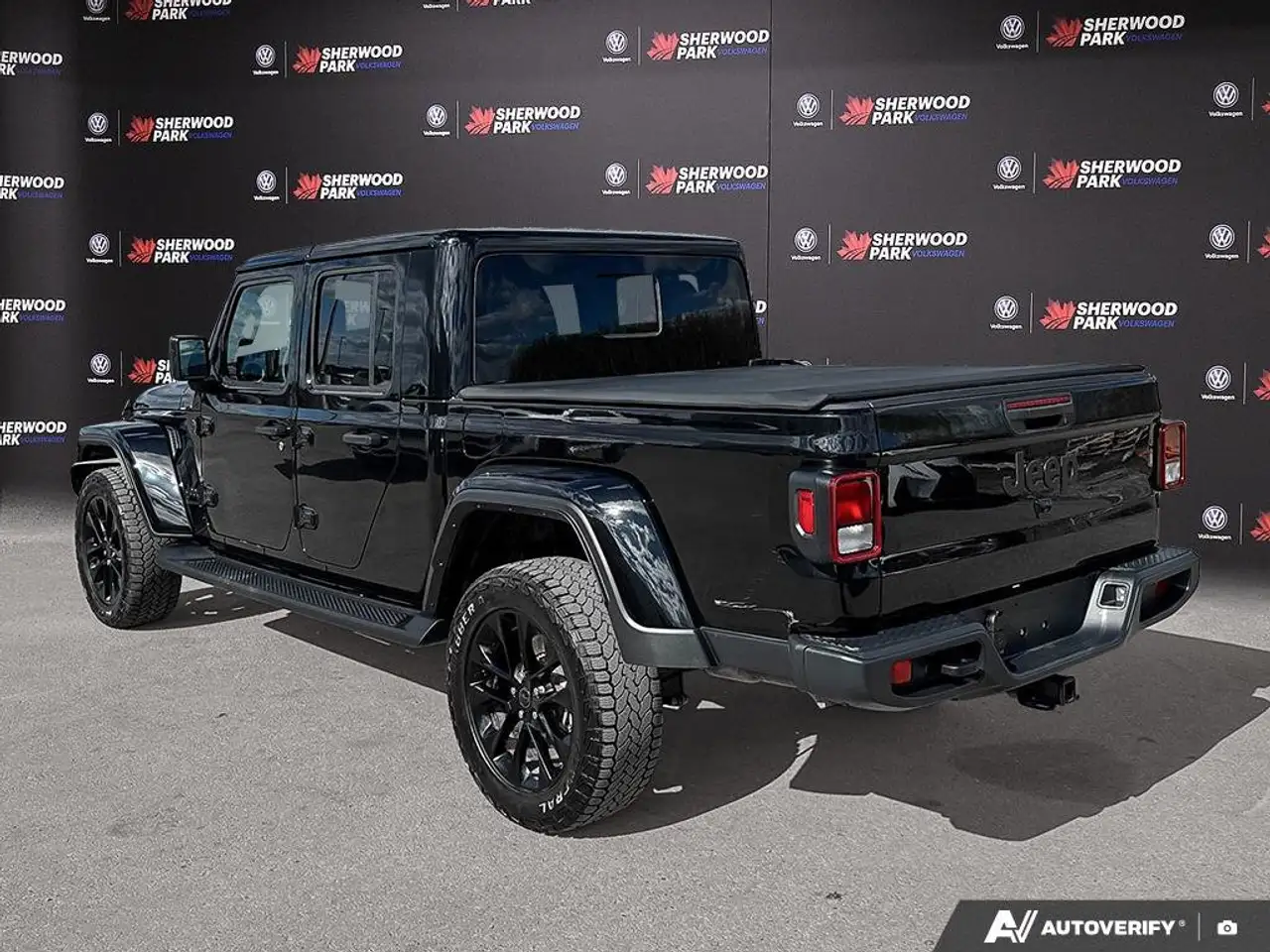 Jeep Gladiator снимка Jeep Gladiator