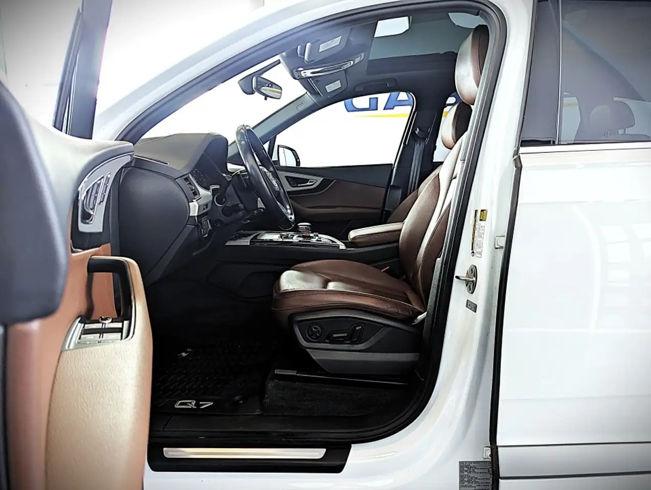 Audi Q7 снимка Audi Q7