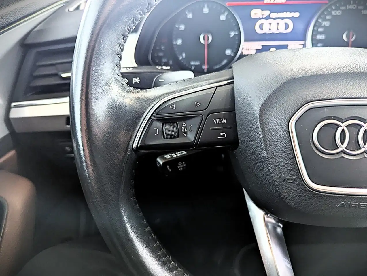 Audi Q7 снимка Audi Q7