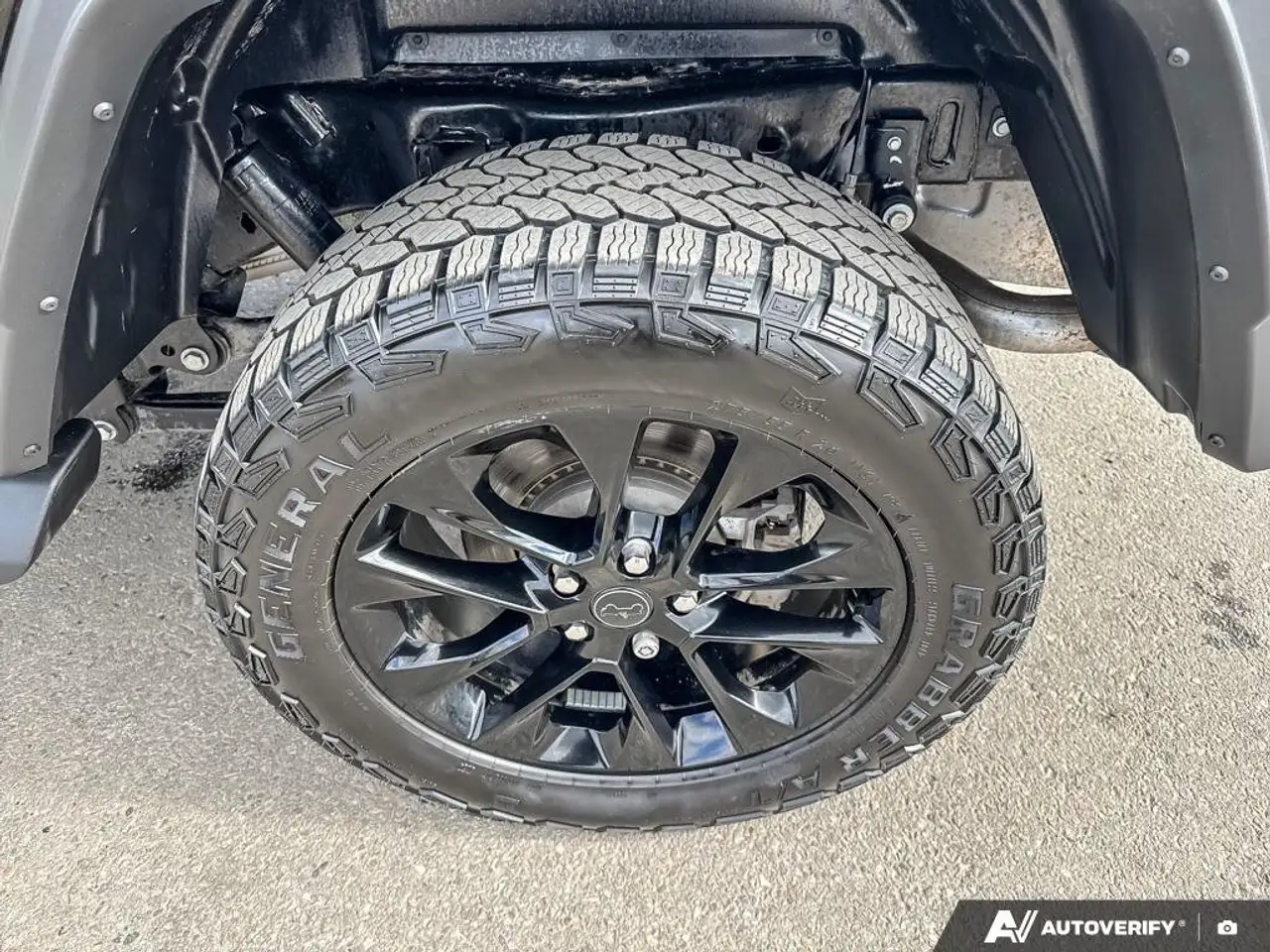 Jeep Gladiator снимка Jeep Gladiator
