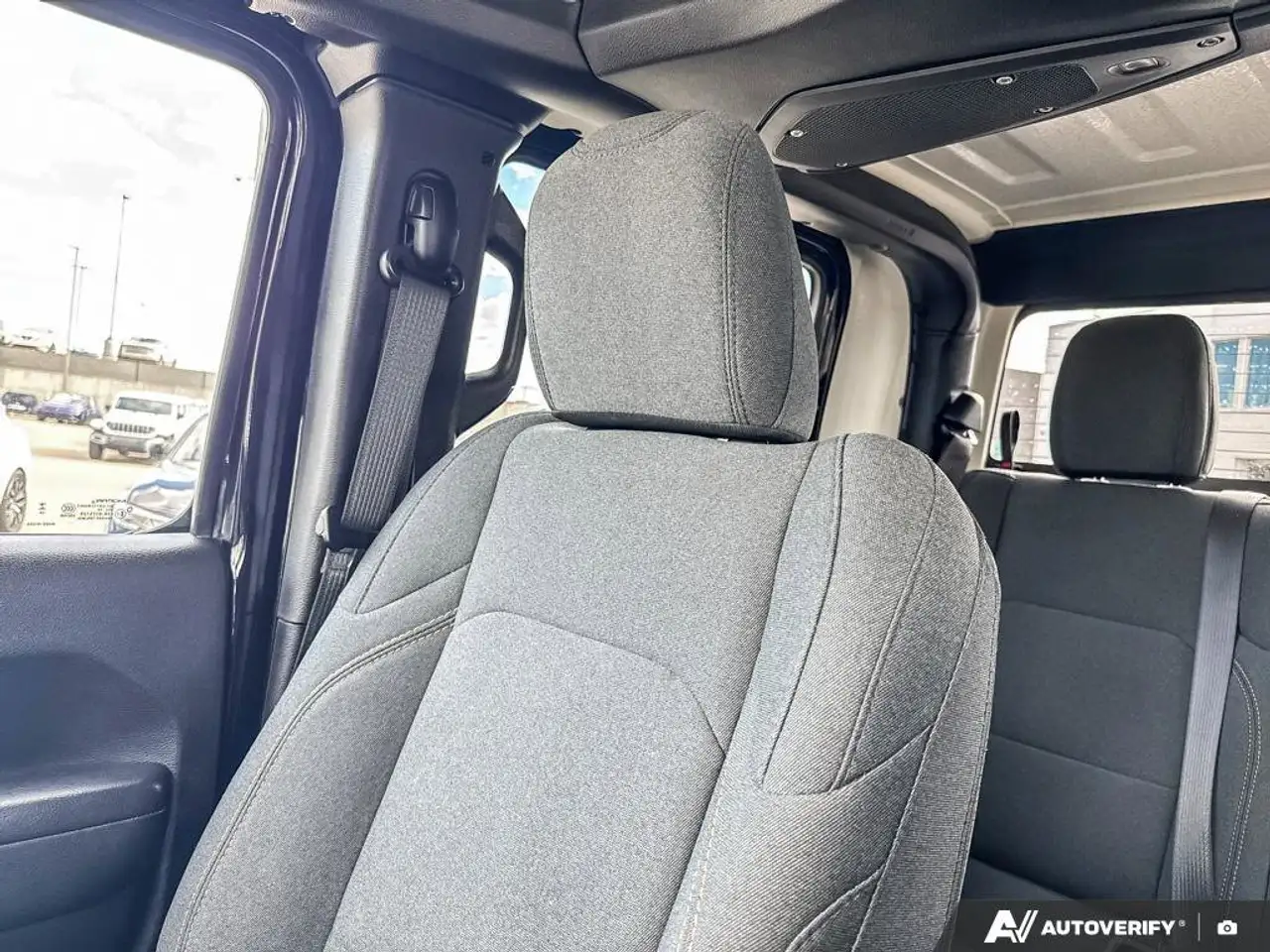 Jeep Gladiator снимка Jeep Gladiator