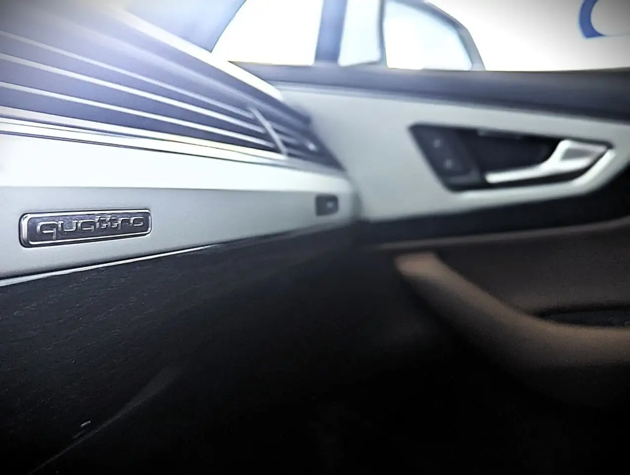 Audi Q7 снимка Audi Q7
