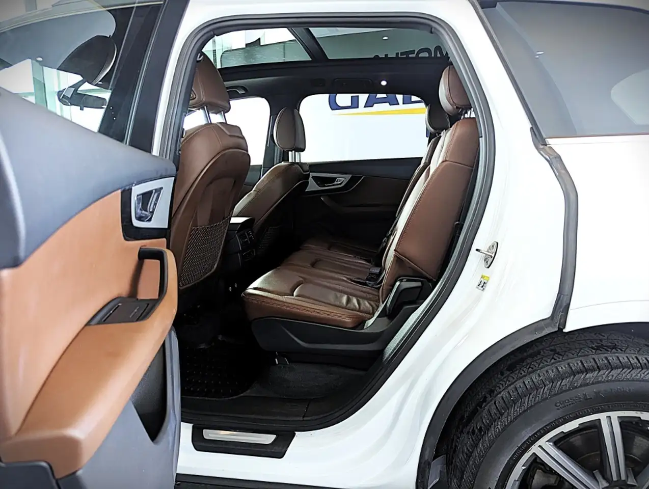 Audi Q7 снимка Audi Q7