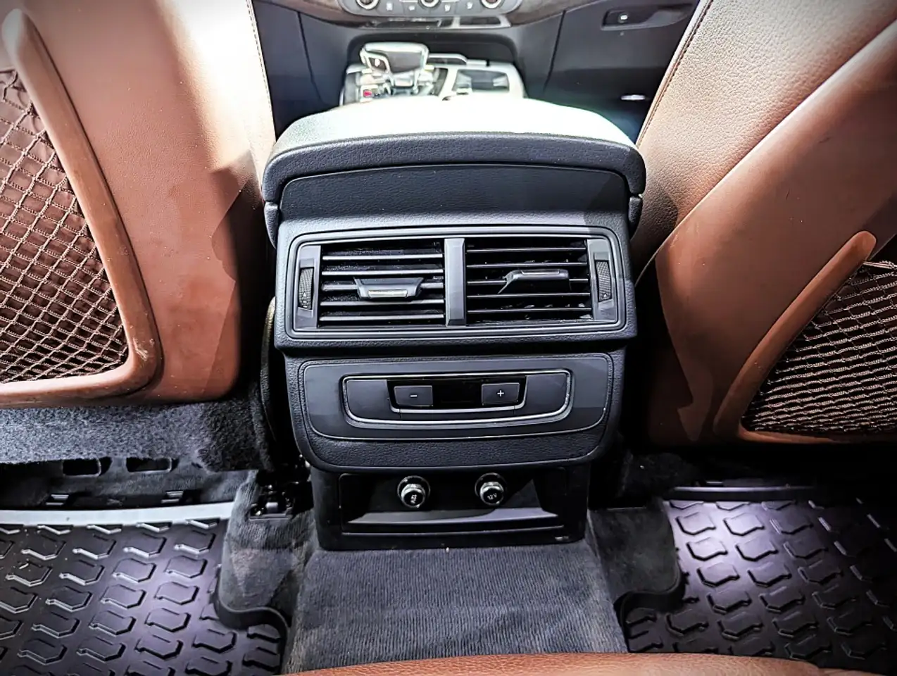 Audi Q7 снимка Audi Q7