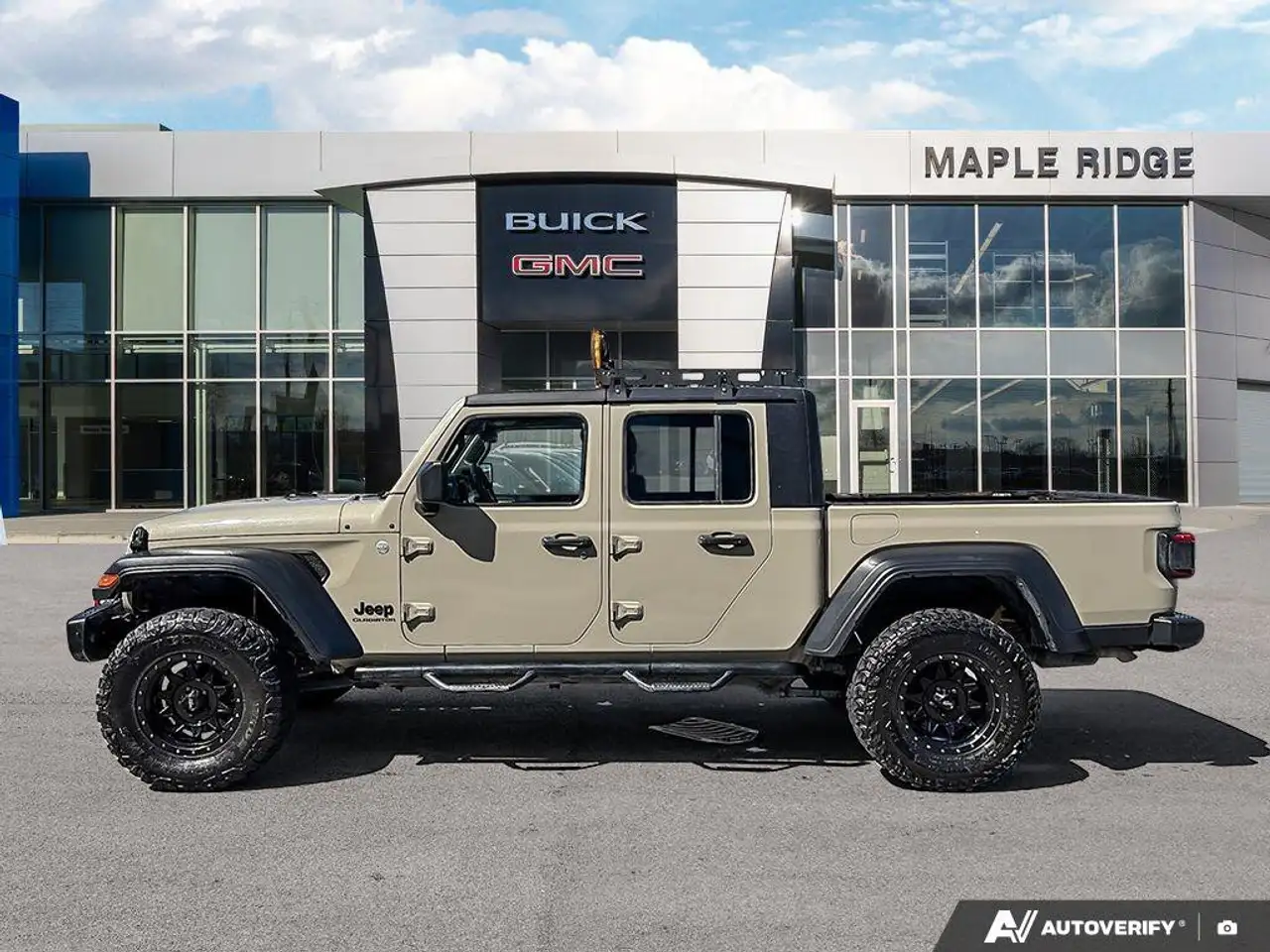 Jeep Gladiator photo Jeep Gladiator