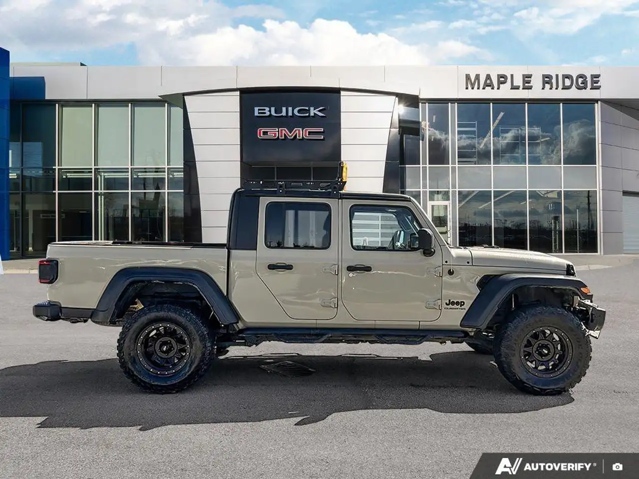 Jeep Gladiator photo Jeep Gladiator