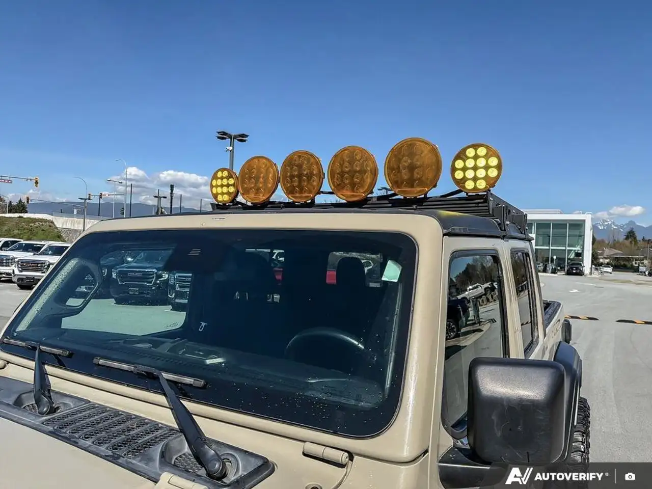 Jeep Gladiator photo Jeep Gladiator