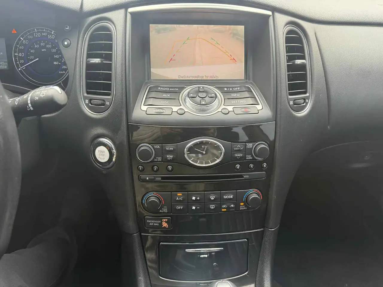 Infiniti QX50 снимка Infiniti QX50