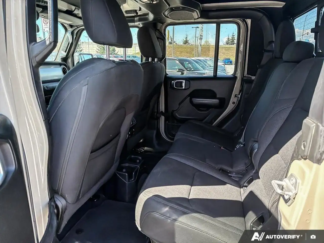 Jeep Gladiator photo Jeep Gladiator