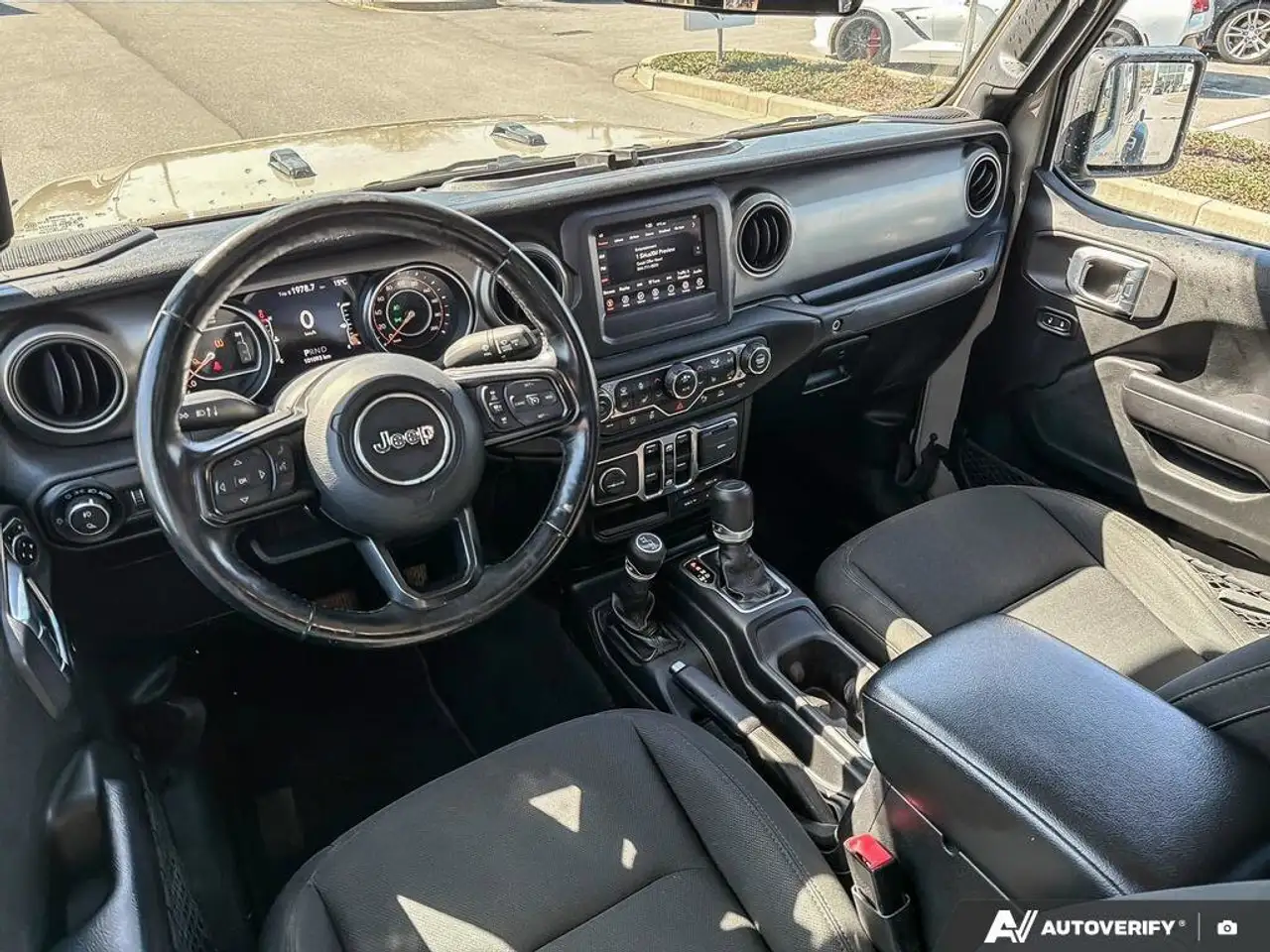 Jeep Gladiator photo Jeep Gladiator