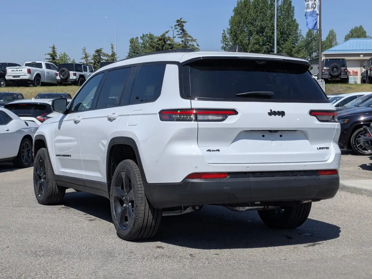 Jeep Grand Cherokee снимка Jeep Grand Cherokee