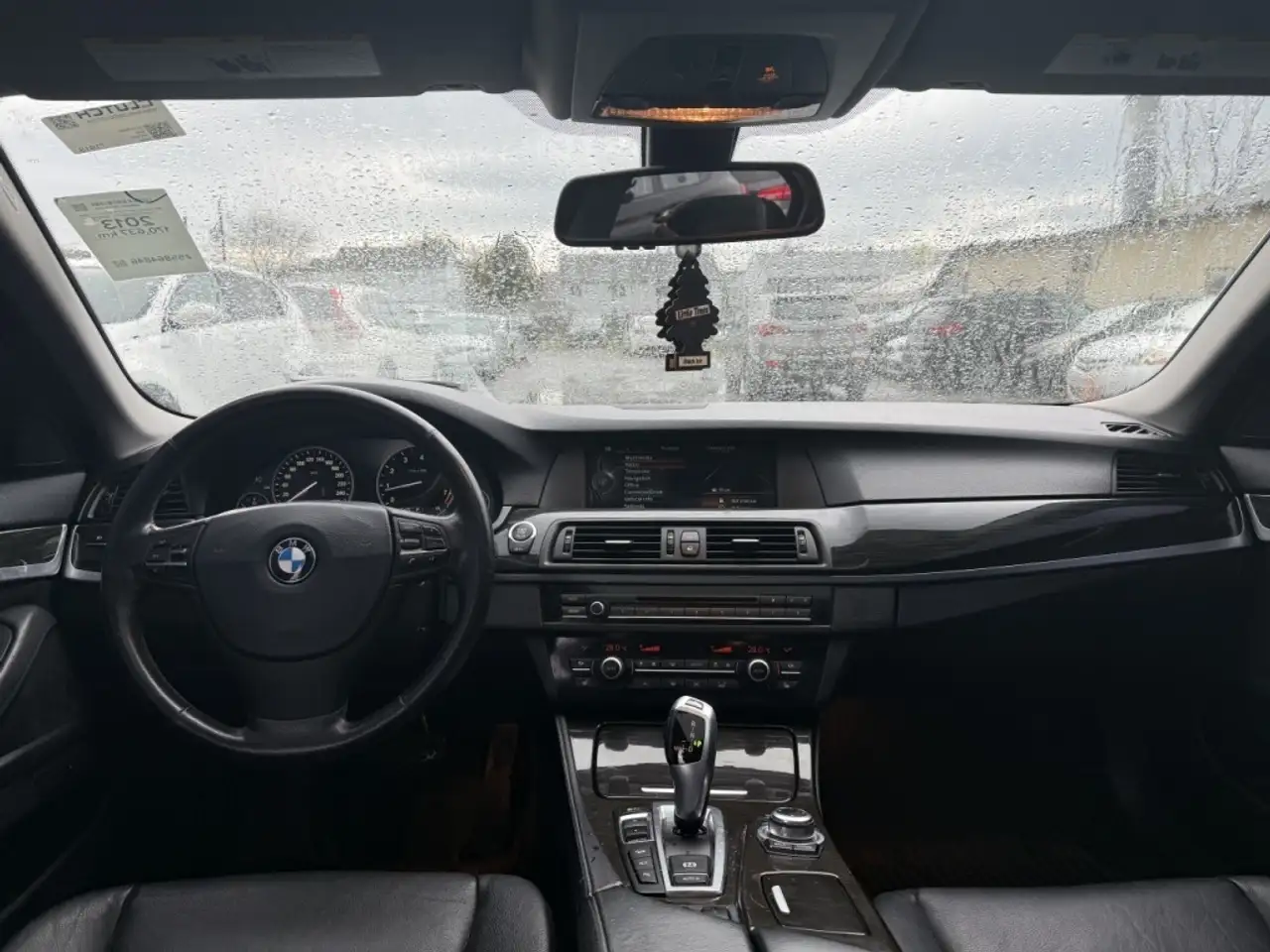 BMW 5 Series fotografie BMW 5 Series