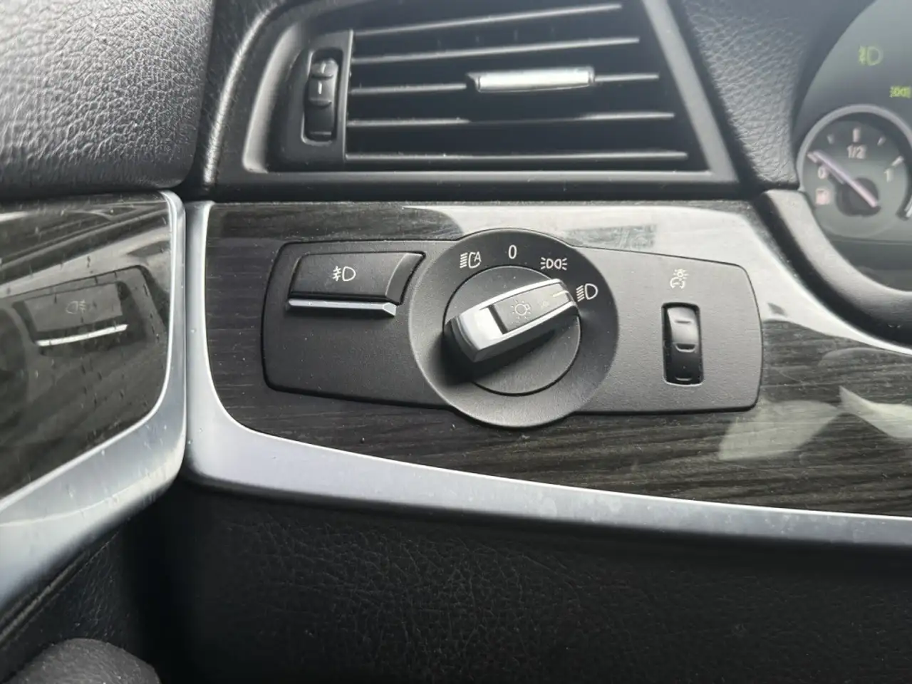 BMW 5 Series fotografie BMW 5 Series