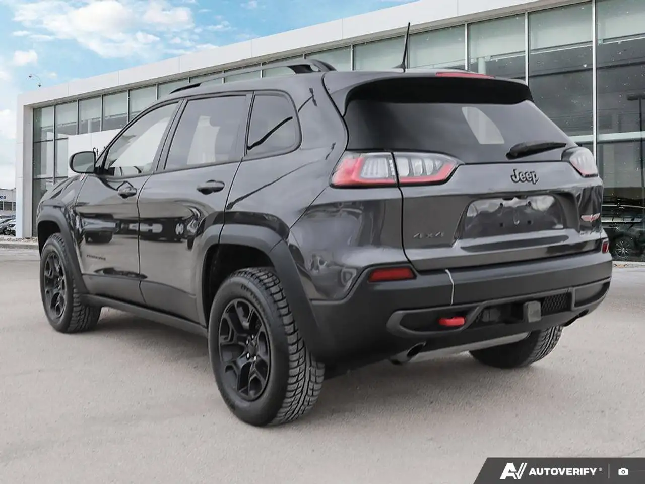Jeep Cherokee photo Jeep Cherokee