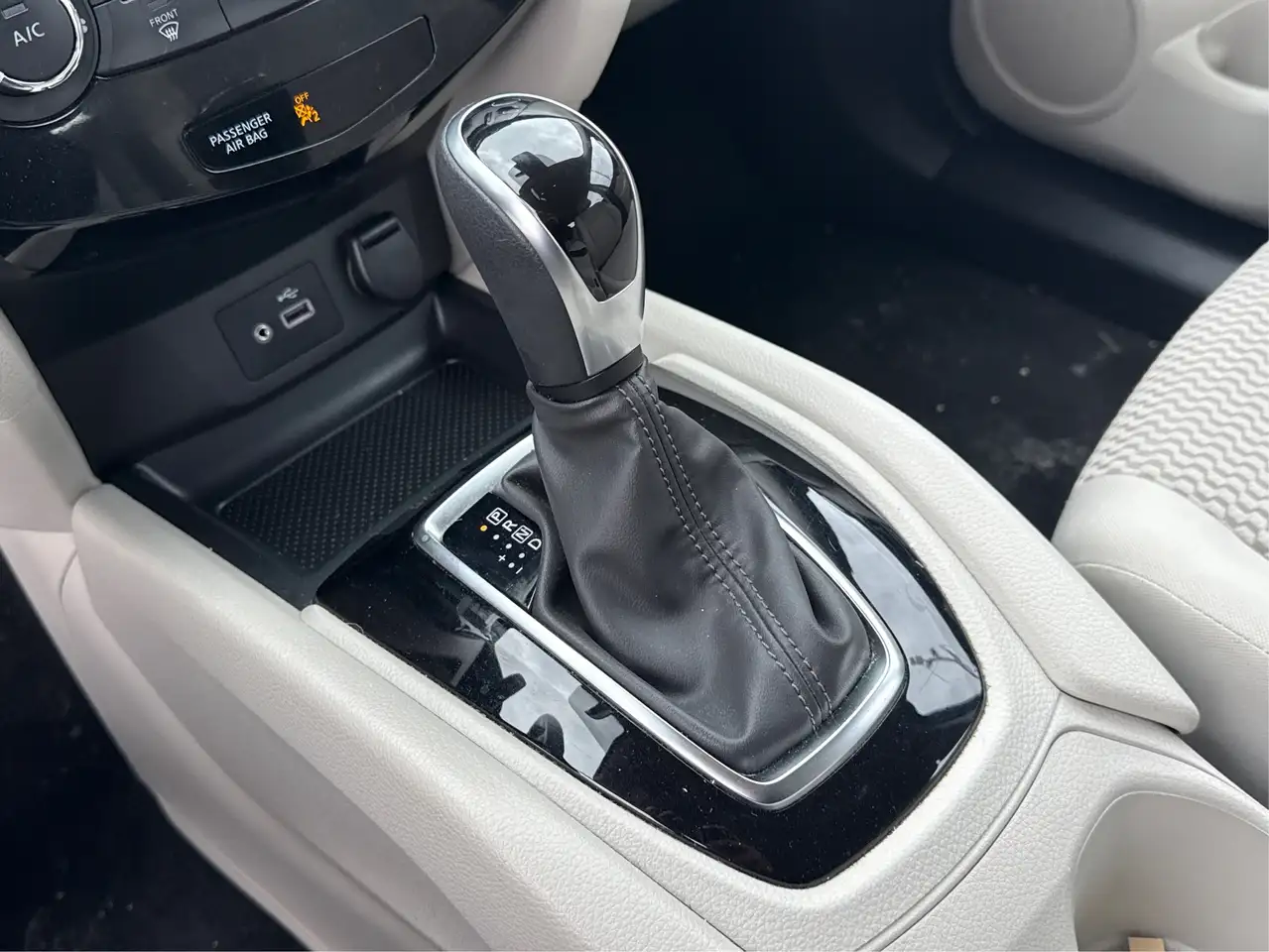 Nissan Qashqai снимка Nissan Qashqai